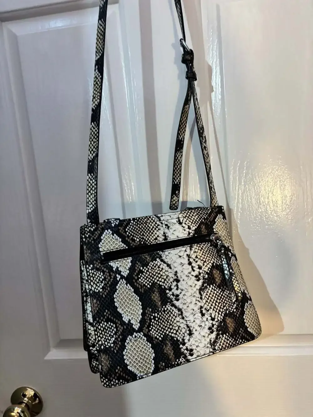 Enzo Angiolini Snake Print Crossbody Shoulder Bag Handbag